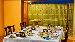 Outdoor dining - Plaza Hotel Mutsu (Mutsu)