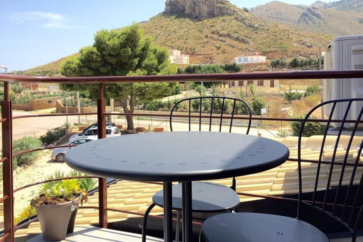 Habitación doble tradicional, balcón, vista al valle | Terraza o patio