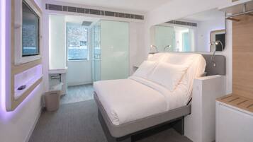 Doppelzimmer, 1 Queen-Bett | Hochwertige Bettwaren, Betten mit Memory-Foam-Matratzen, Zimmersafe