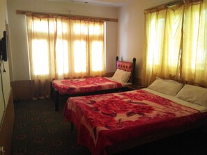 Colchones con efecto memoria y tabla de planchar con plancha