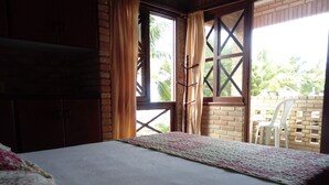 基本客房, 海灘景觀 (3) | 遮光布/窗簾、熨斗/熨衣板、免費無線上網、床單