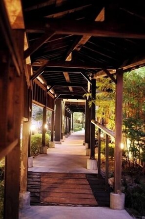 숙박 시설 구내