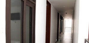 Double Room | Blackout drapes, free WiFi, bed sheets - Hotel Restaurante Versalles (Melgar)