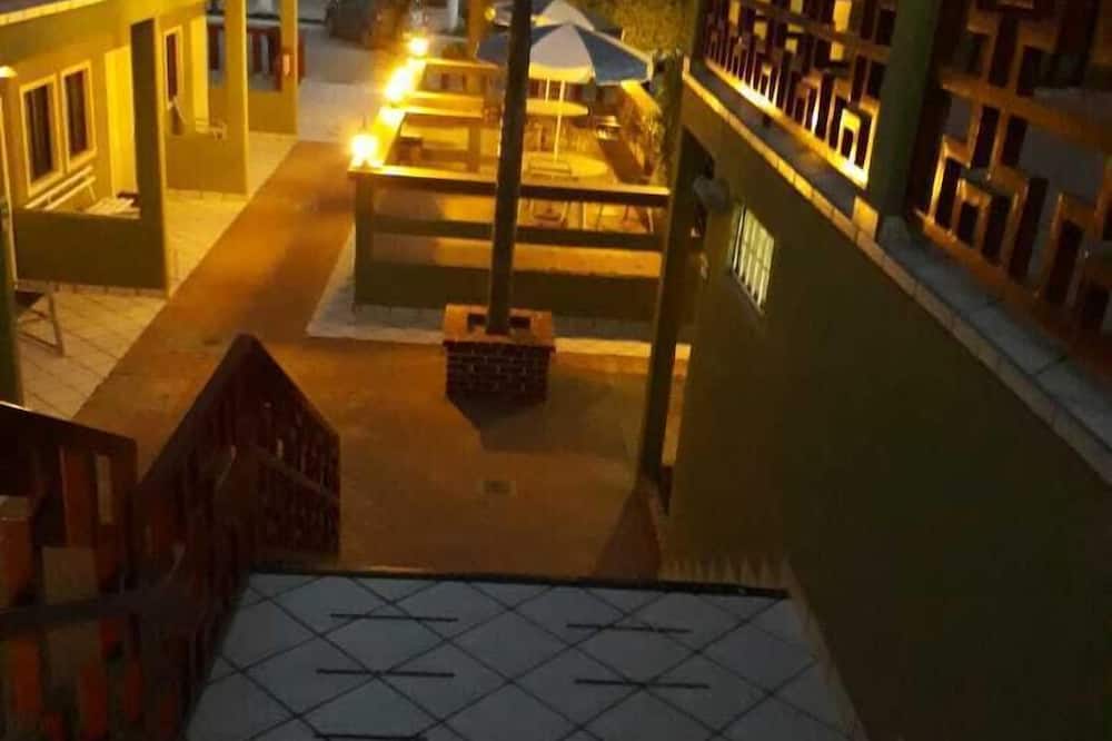 Hotel Azteca Inn