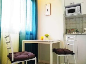 Economy Studio Suite