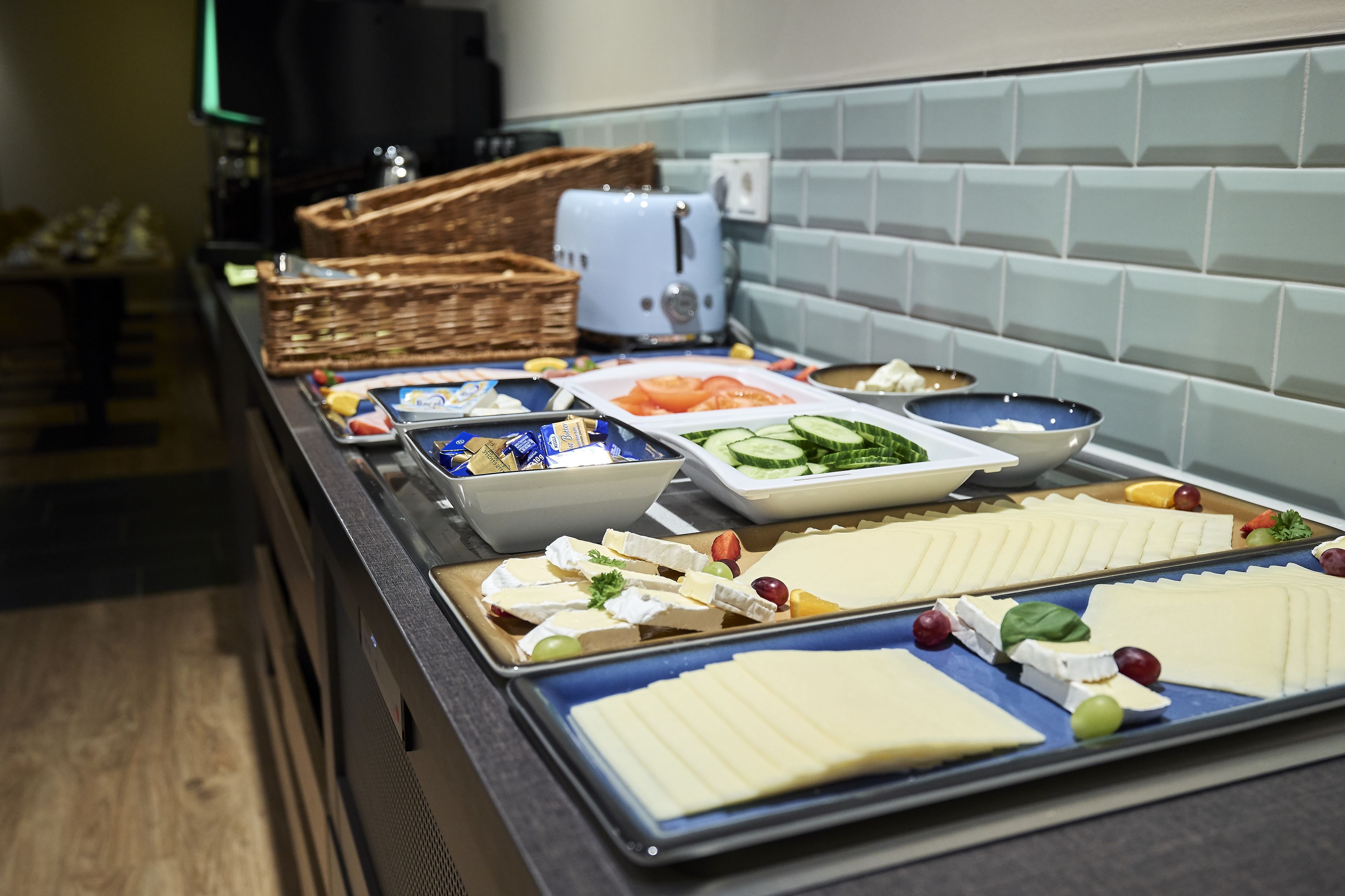 daily buffet breakfast (eur 15.90 per person)