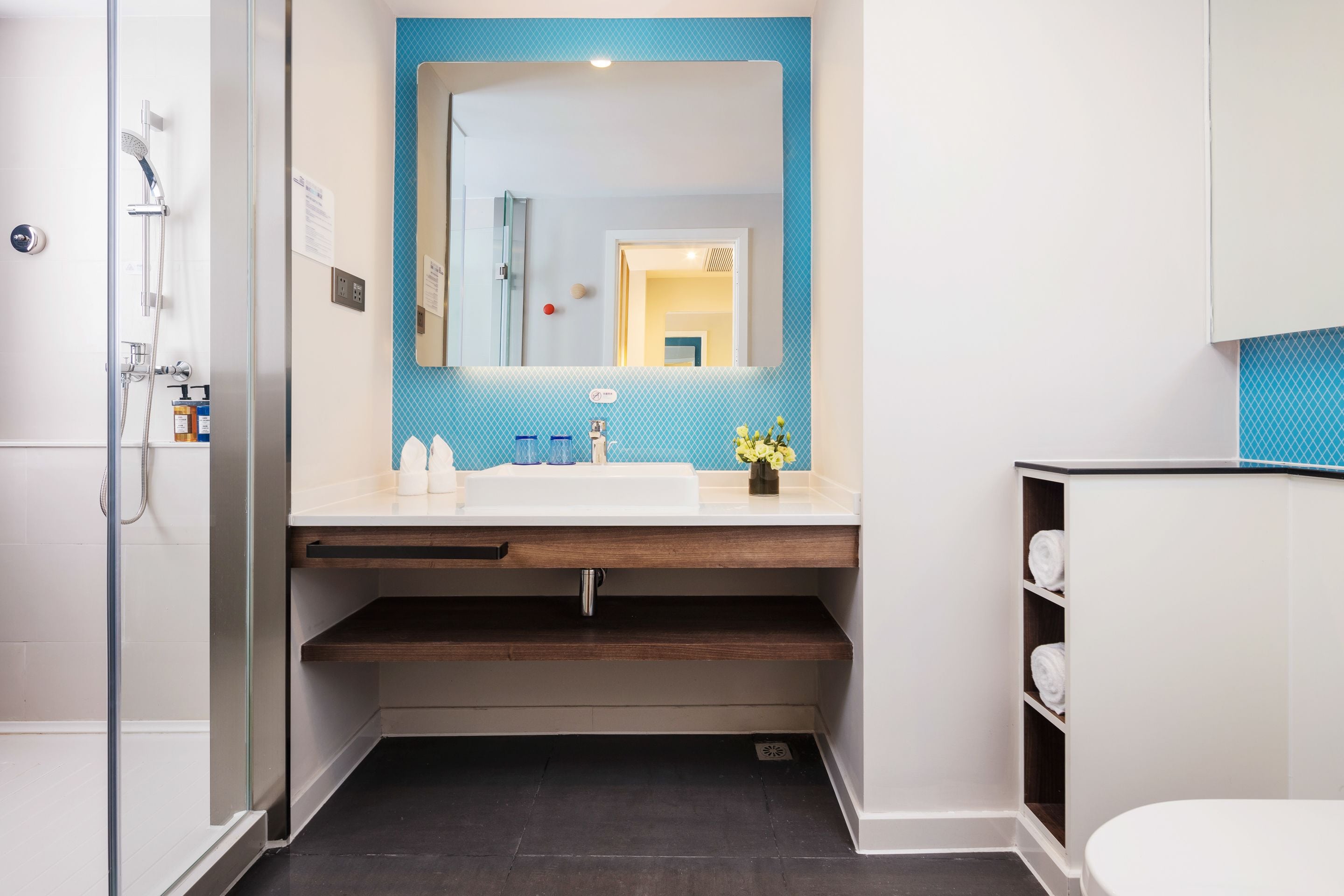 shower, free toiletries, hair dryer, slippers