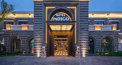 Hotel Indigo Heilong Lake by IHG