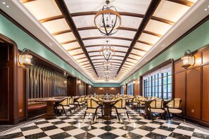 Chinese cuisine - Hotel Indigo Heilong Lake by IHG (Meishan)