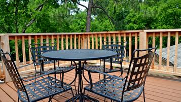 Honeymoon Room, Non Smoking, Garden View | Terrace/patio