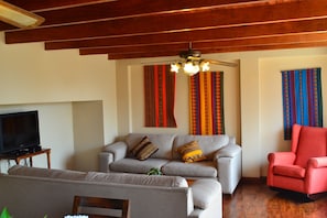 Appartement Penthouse | Coffre-fort, décor unique, ameublement unique