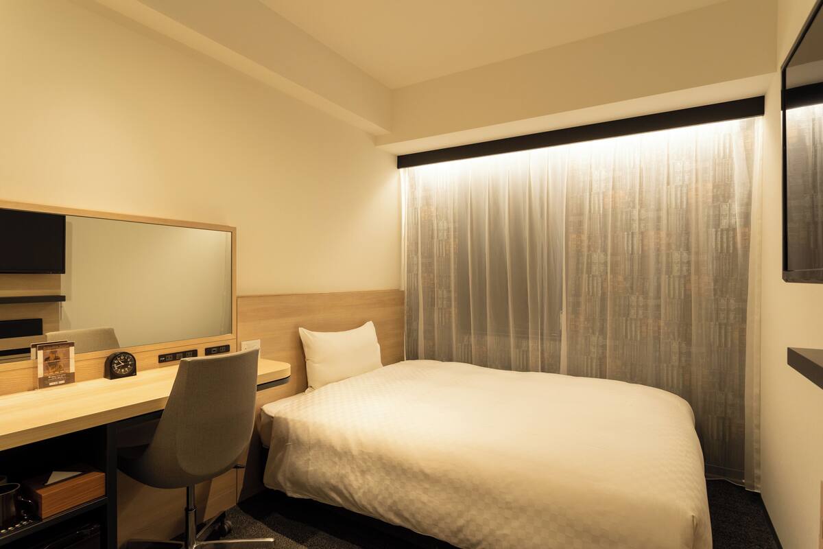ผ้านวมขนเป็ด, โต๊ะทำงาน, พื้นที่ทำงานแบบใช้แล็ปท็อป, Wi-Fi ฟรี