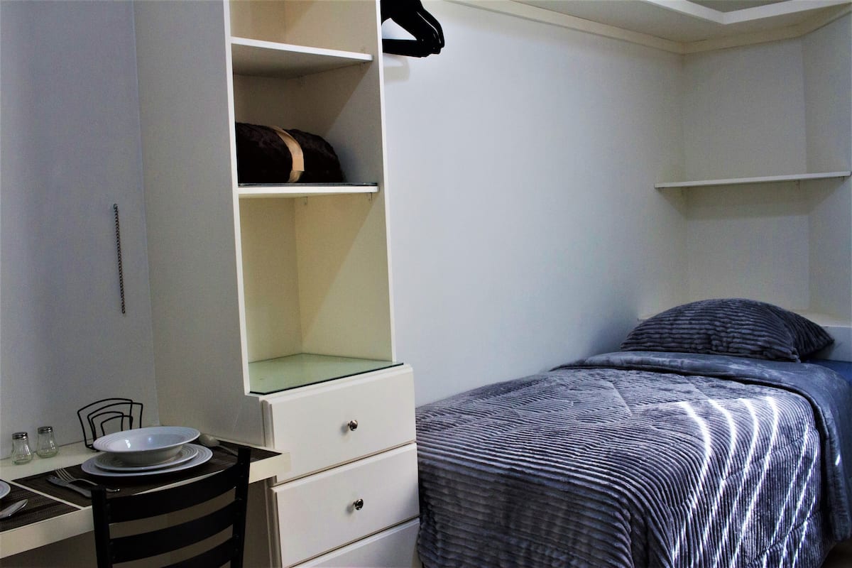 Departamento 1 | Down comforters, individually decorated, individually furnished