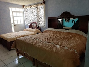 Màn/rèm cản sáng, truy cập Internet không dây miễn phí, bộ trải giường