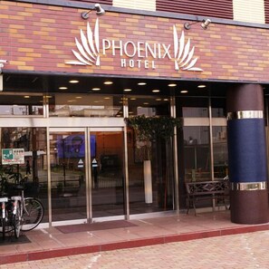 Exterior detail - Phoenix Hotel (Tsu)