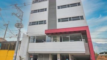 Fachada de la propiedad