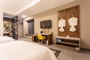 Ropa de cama de alta calidad, edredón y minibar