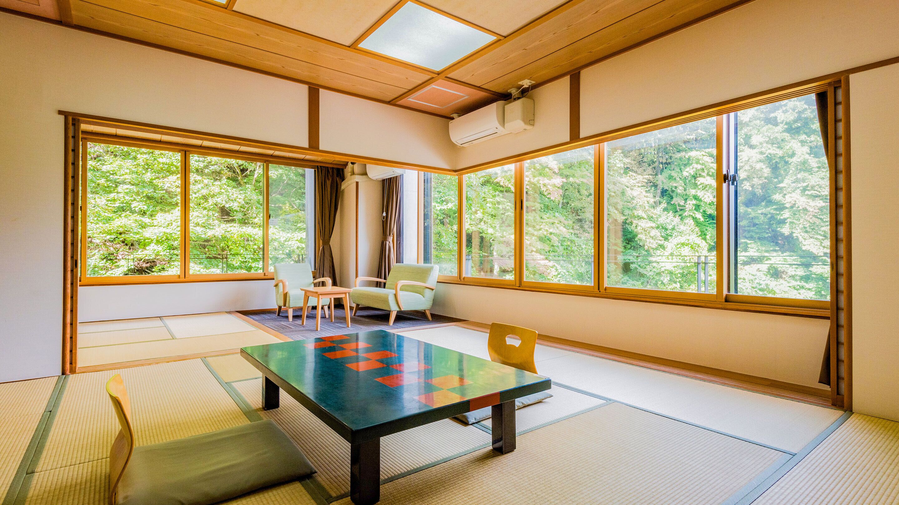 和室12.5+4.5畳 マウンテンビュー 禁煙 | セーフティボックス (室内)、ベッドシーツ