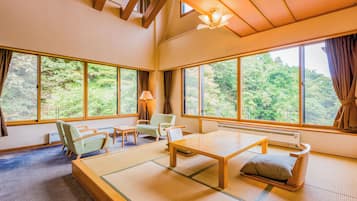 Superior Japanese-Western-Style Maisonette Twin Room - Indoor Bath - Non-Smoking | 客房内保险箱、床单