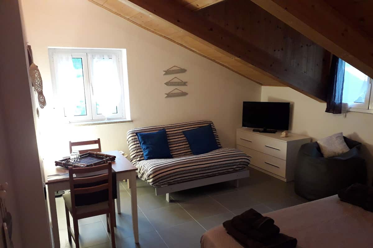 Habitación Confort, 1 habitación, baño privado, vista a la montaña | Ropa de cama de alta calidad y decoración personalizada