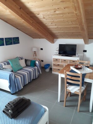 Executive Room, Partial Sea View | Premium bedding, individually decorated, individually furnished, desk - Cà di Bianca (Moneglia)