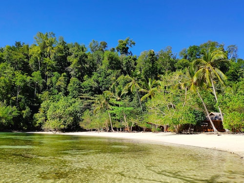 Harmony Bay Resort and Dive Center