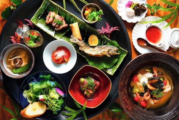 อาหารและเครื่องดื่ม