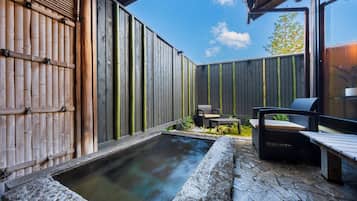 Luxury Suite, Non Smoking, Garden View | Free WiFi