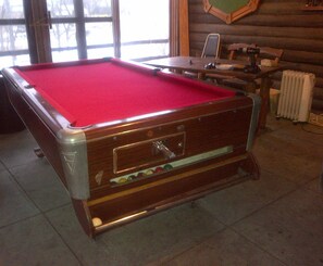 Billiards - Dartford Inn (Green Lake)