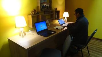 Trung tâm hành chính, văn phòng