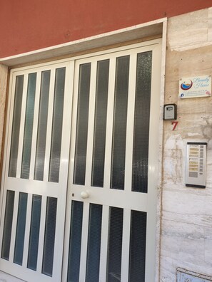 Entrée de l’hébergement