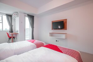 Standard Twin Room | View from room - OYO Flagship 728 Baileys Apartment (South Tangerang)