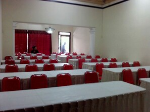 Meeting facility - OYO 524 Makuta Hotel (Yogyakarta)