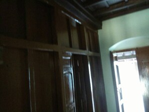 Interior - Exotic 150 yrs traditional house with Breakfast, Lunch, Dinner & Coffee (Konerirajapuram)