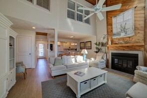 Téléviseur, table de ping-pong