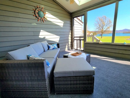 Meadows - Townhome in Bernard`s Landing with all the amenities to enjoy!