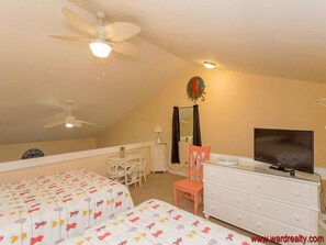 2 bedrooms, iron/ironing board, free WiFi