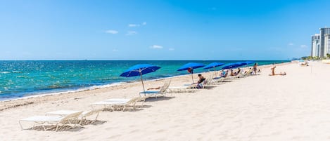 Beach | On the beach, sun-loungers, beach towels