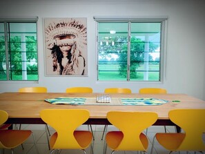 Dining - The Lucinda White House (Lucinda)