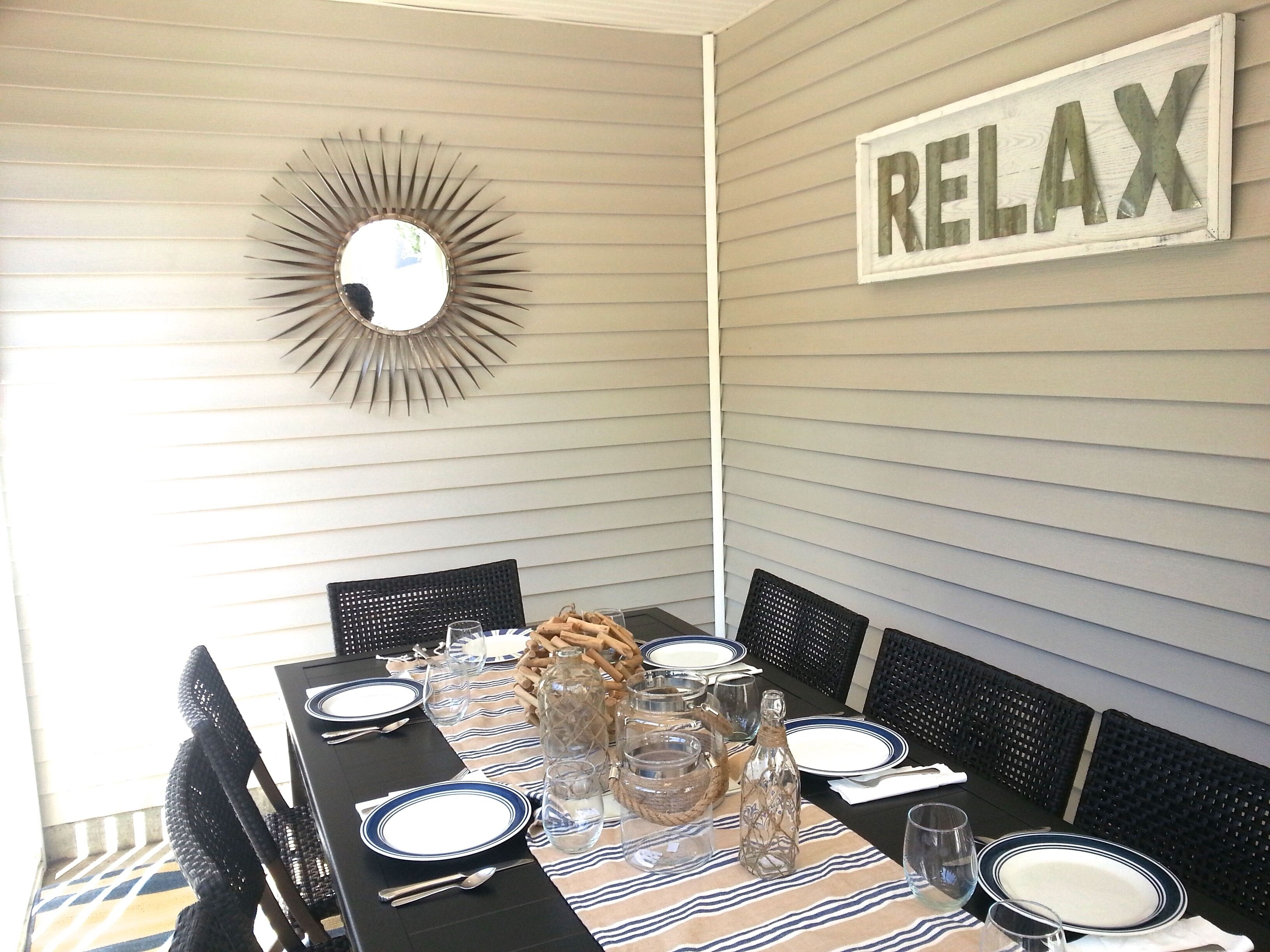 Fire Pit & Screened Dining Porch - 2 Blocks to Beach & Close to Town