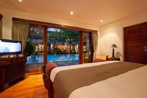 6 bedrooms, in-room safe, iron/ironing board, free WiFi