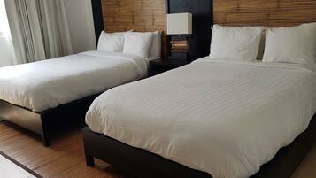 3 bedrooms, internet, bed sheets