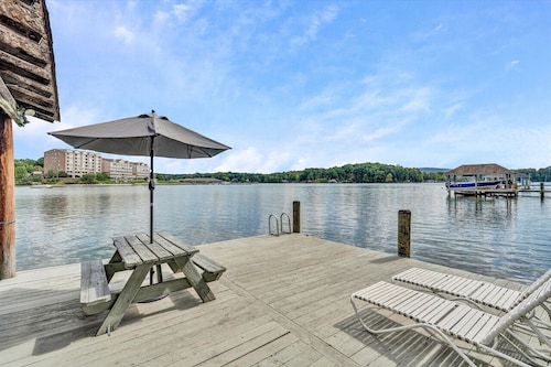 Autumn Holiday- dog friendly, close to SML State Park