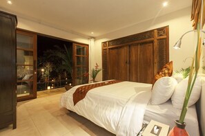 3 bedrooms, internet - Tropical Private Pool Villa, Batu Belig (Batubelig)