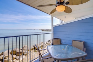 Middle Bass Vacation Rental | 1BR | 1BA | 495 Sq Ft | Access by Ferry Only