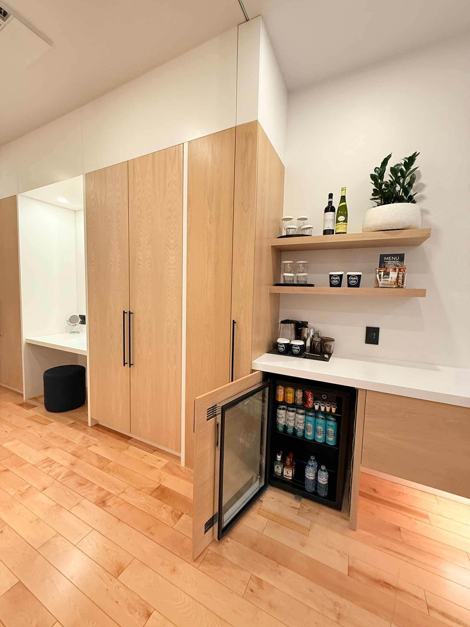 Habitación de lujo, 2 camas de matrimonio | Ropa de cama de alta calidad, minibar, cortinas opacas