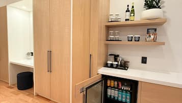 Luksusrom, 2 queensize-senger | Sengetøy av topp kvalitet, minibar og blendingsgardiner