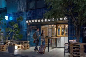 Exterior - Cafe Minimal Hotel Our Our - Hostel (Tokyo)