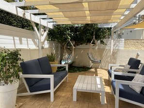 Terrace/patio - A peaceful and quite area 12 min walk to the sea (Protaras)