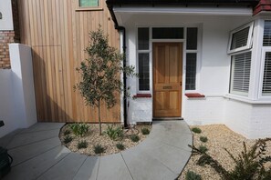 Exterior detail - Newly refurbished, stylish flat in North London (London)